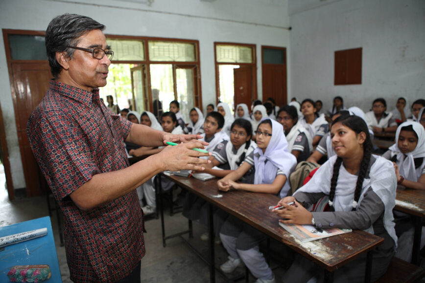 শিক্ষক সংকট দূর করতে বিশেষ গণবিজ্ঞপ্তির প্রস্তাব এনটিআরসিএ’র